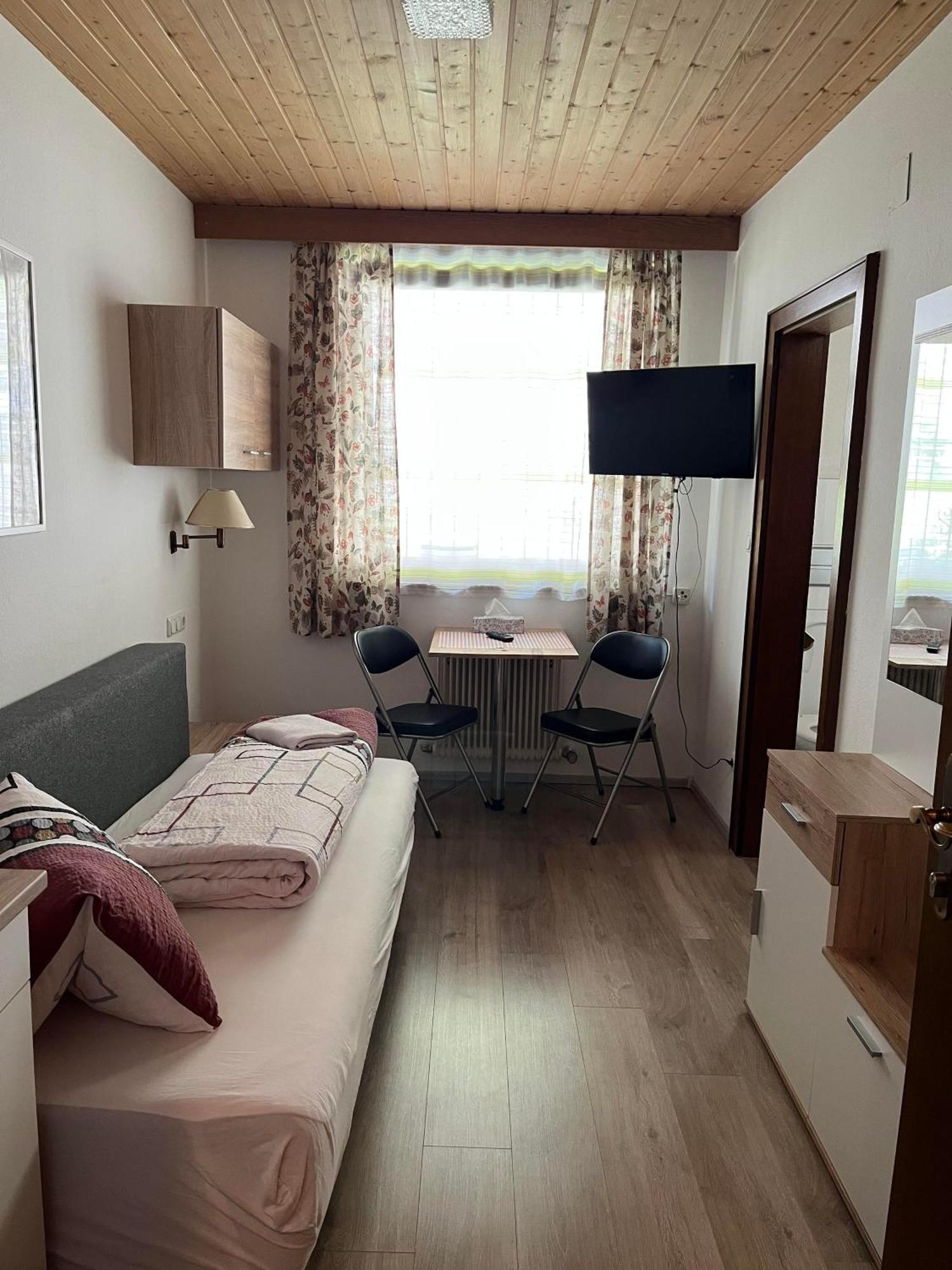 Steiner, Matrei Am Brenner 6143 Brenner Str 18b